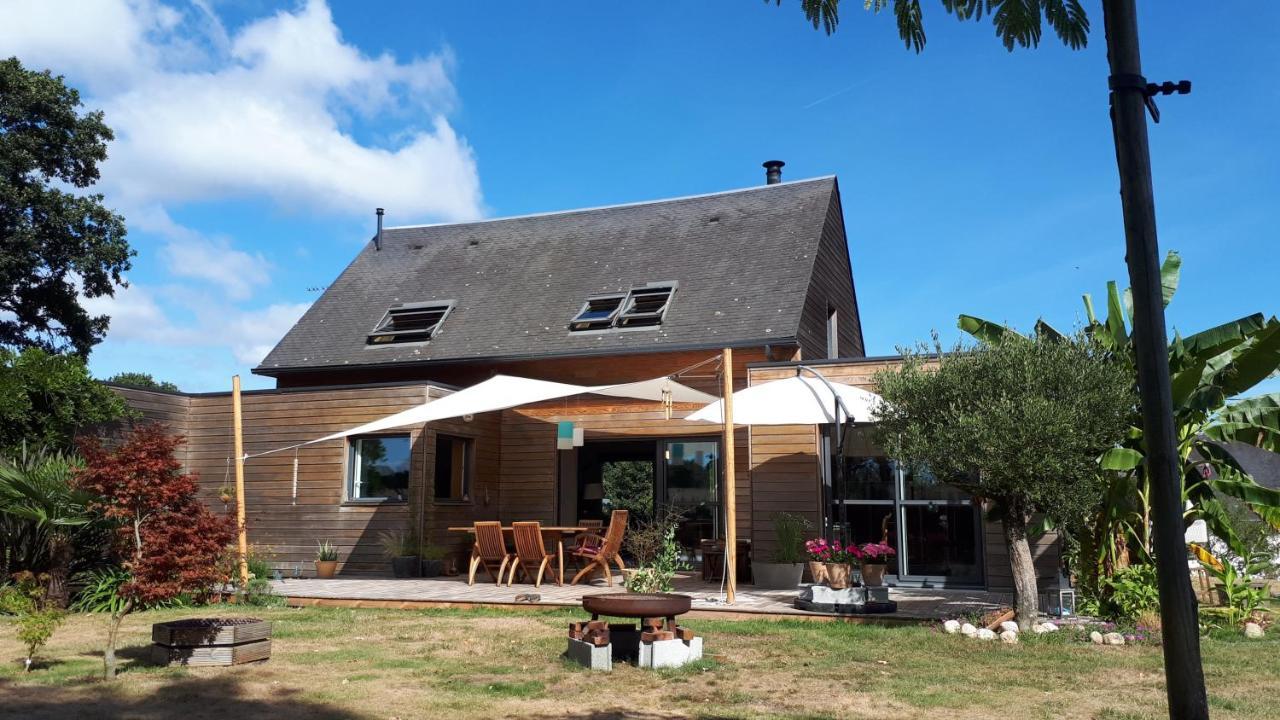 L'Oustaou Du Bodo Bed & Breakfast Ambon Екстериор снимка