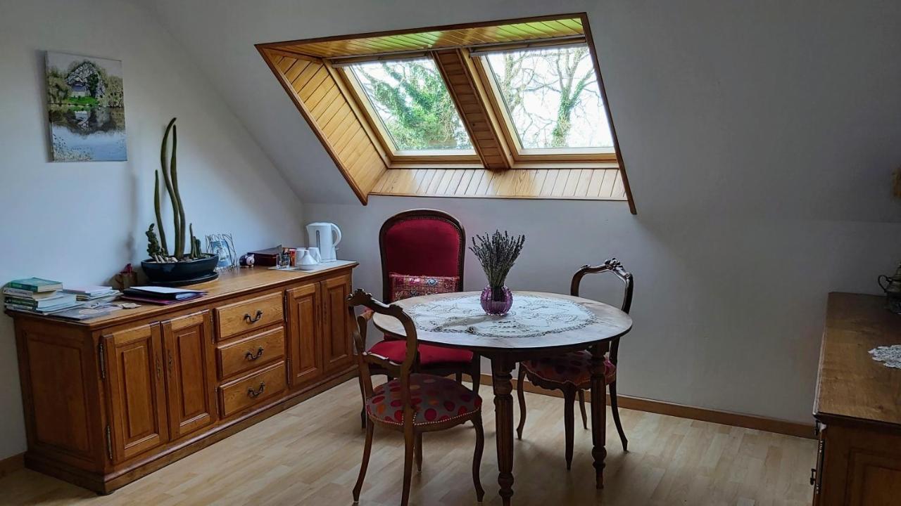 L'Oustaou Du Bodo Bed & Breakfast Ambon Екстериор снимка